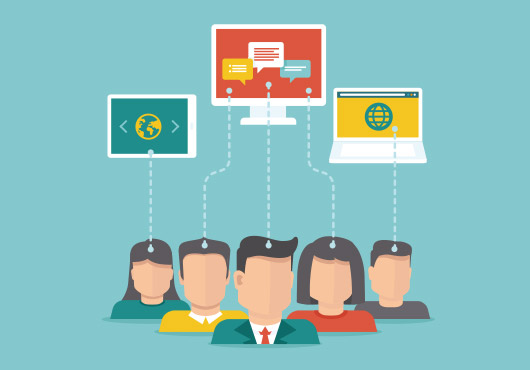 User Generated Content im B2B Bereich Ein Vektorbild von 5 Personen die mit 3 Laptops verbunden sind verdeutlicht User Generated Content im B2B Bereich